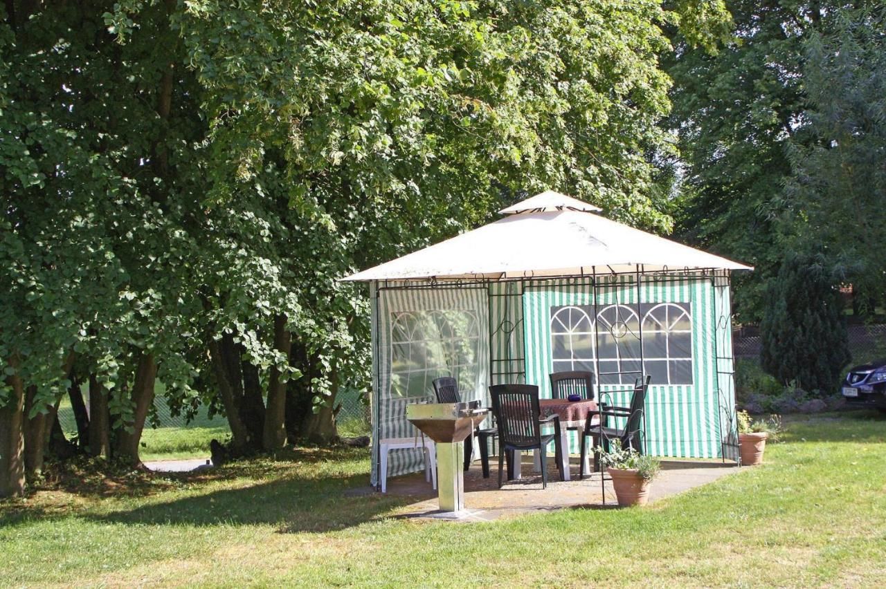 Ferienwohnung Im Gutshaus Schulenbrook Metelsdorf Exterior photo